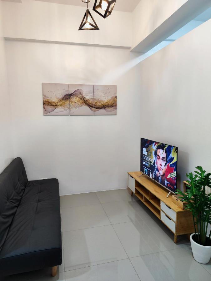 Harbour Park Luxury 1 Bedroom With Balcony View Apartment