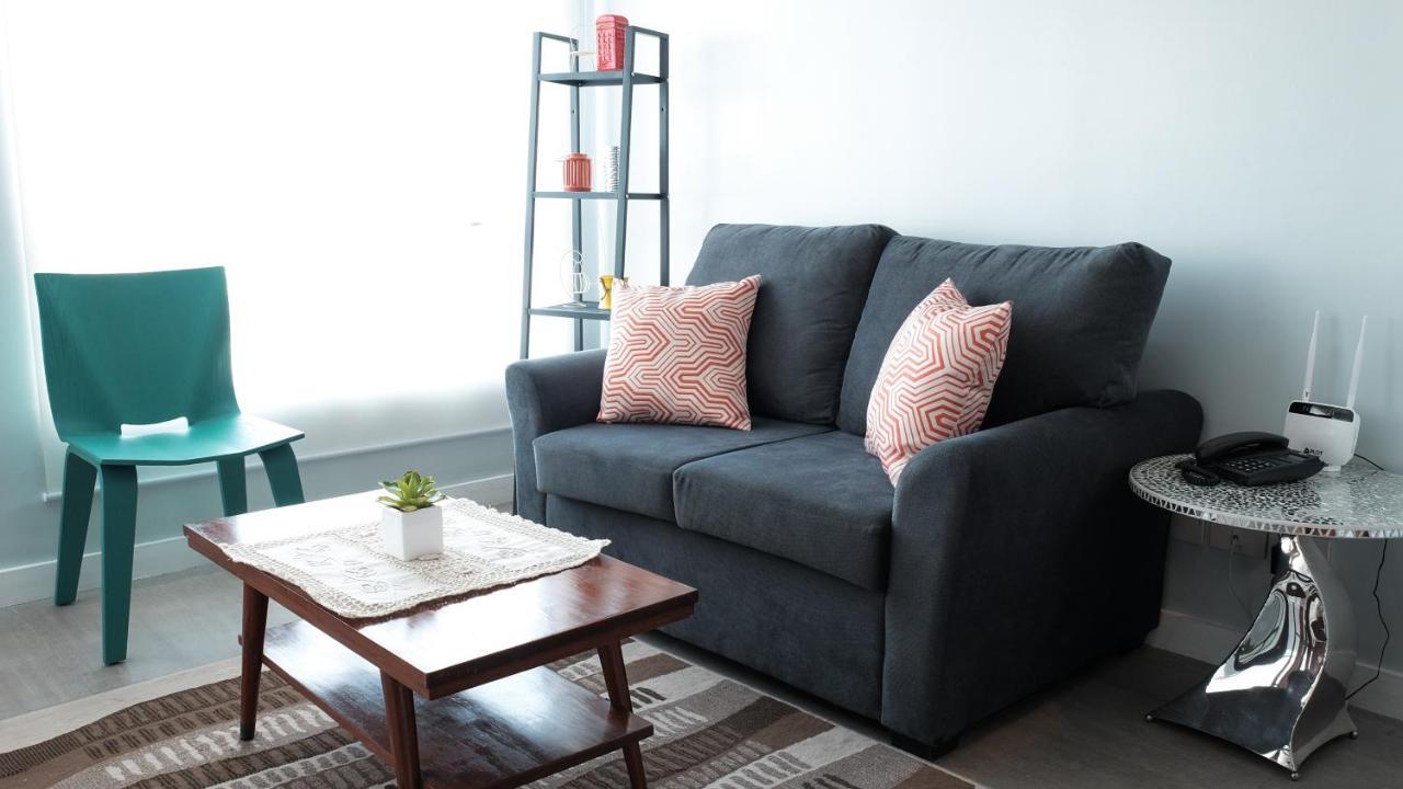 One Bedroom Budget In Bgc Apartment *