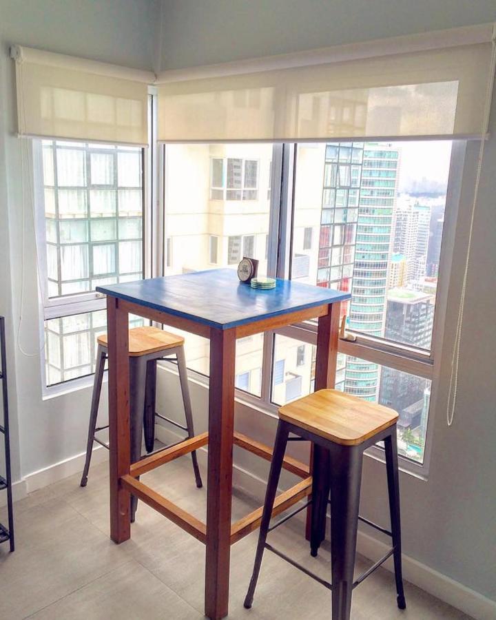One Bedroom Budget In Bgc Apartment