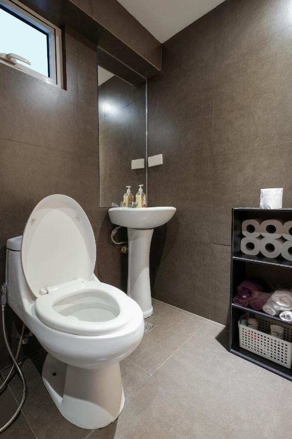 One Bedroom Budget In Bgc *