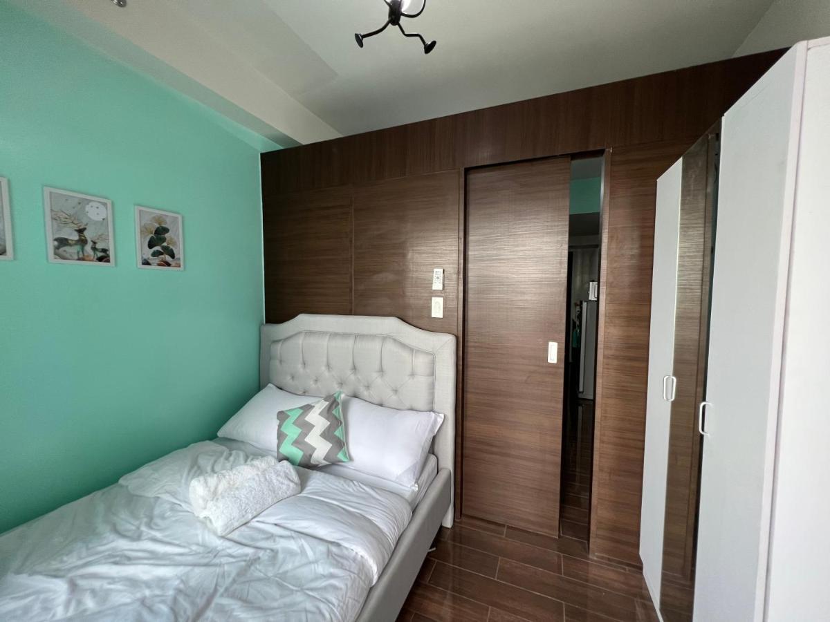 Apartment Cozy Makati: Urban Retreat With Entertainment & Amenities Manila