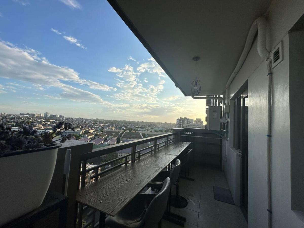 Apartment In Taguig, 2br Condo, Acacia Estates, Bgc, Manila