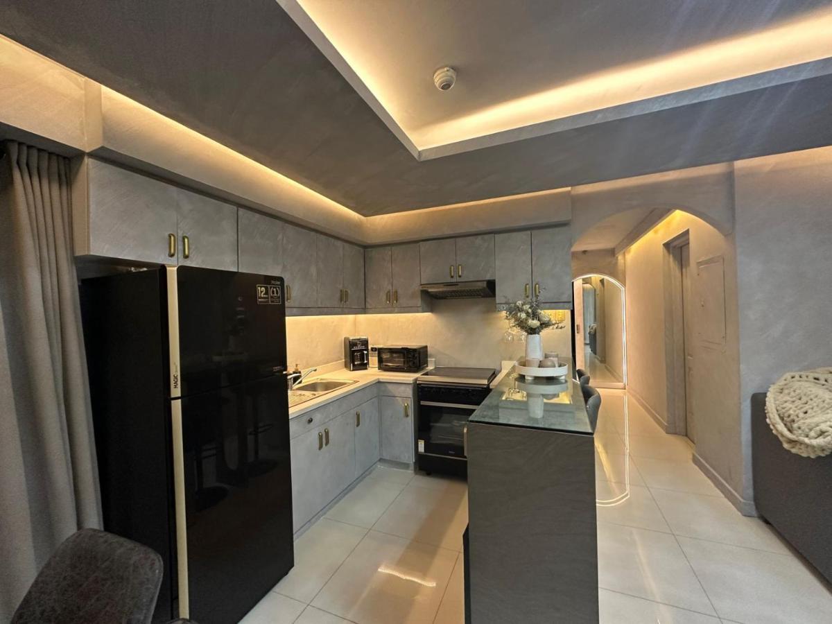 Apartment In Taguig, 2br Condo, Acacia Estates, Bgc, *
