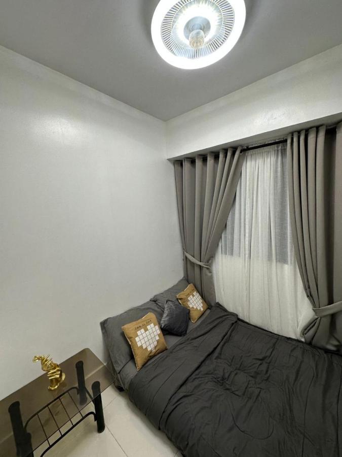 In Taguig, 2br Condo, Acacia Estates, Bgc, Apartment *