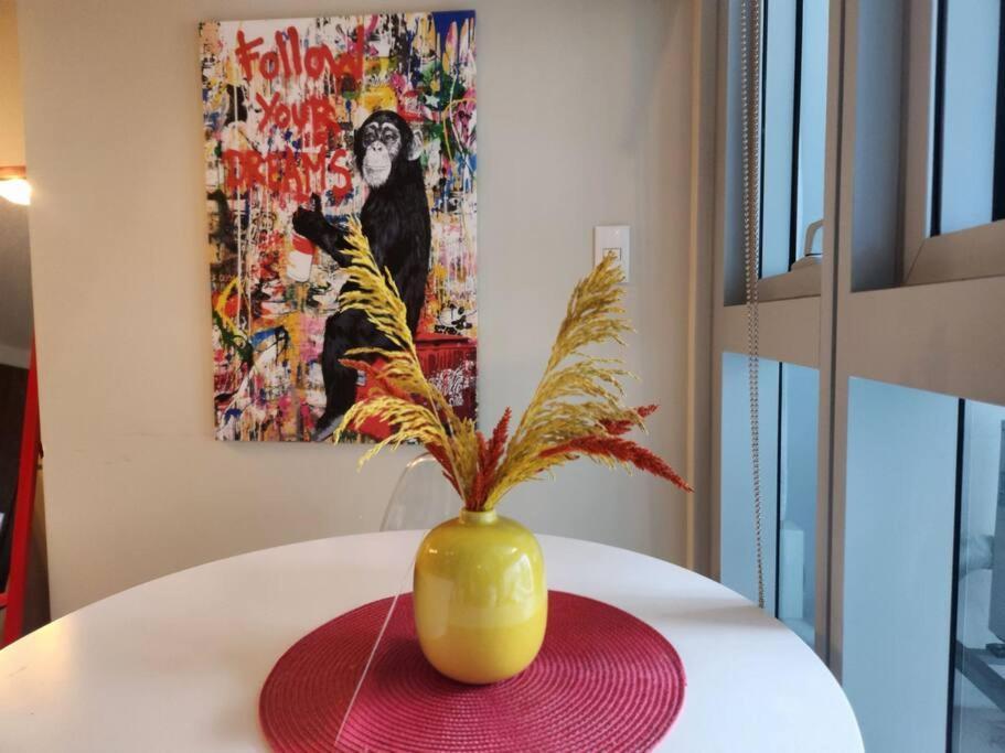 Bgc Uptown Parksuites W/balcony And Stunning View Apartment Manila