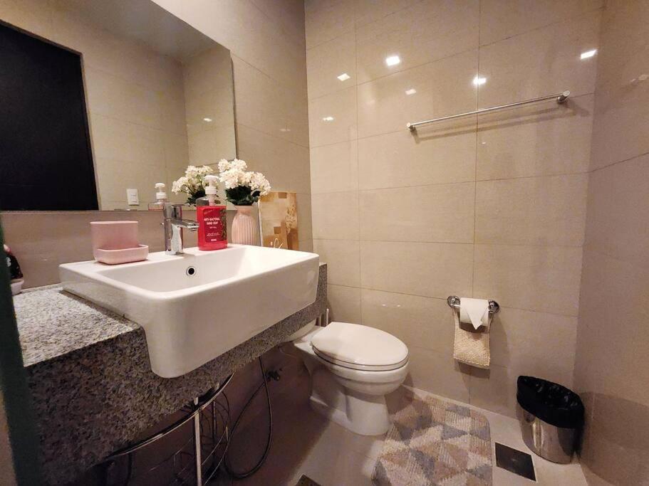 Bgc Uptown Parksuites W/balcony And Stunning View Apartment *