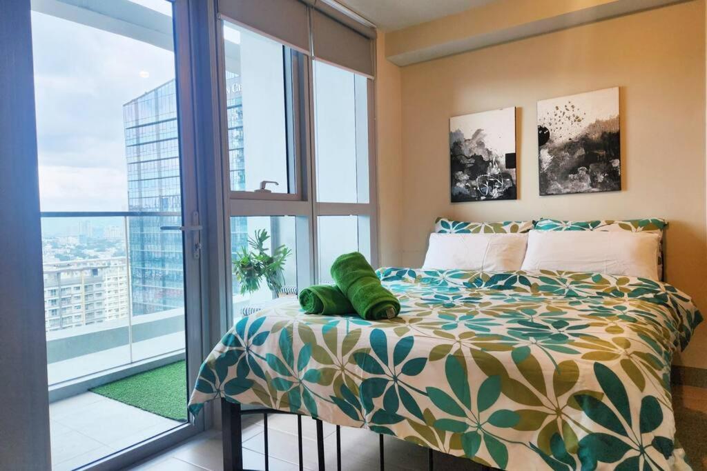 Apartment Bgc Uptown Parksuites W/balcony And Stunning View Manila