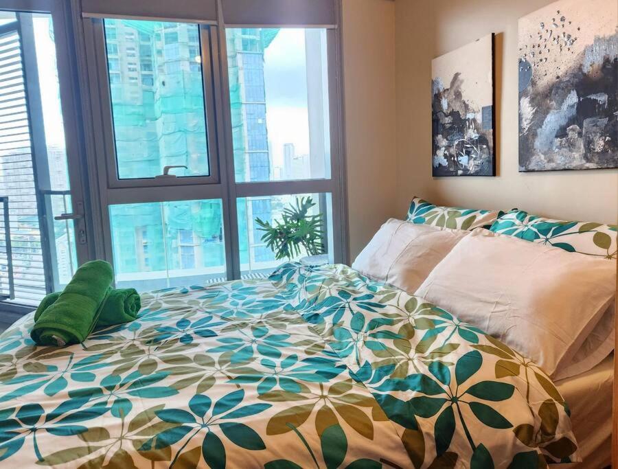 Bgc Uptown Parksuites W/balcony And Stunning View Apartment Manila