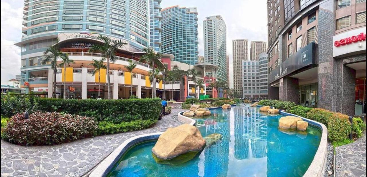 One Bedroom With Stunning Views On 38th Floor In Eastwood Metro Apartment