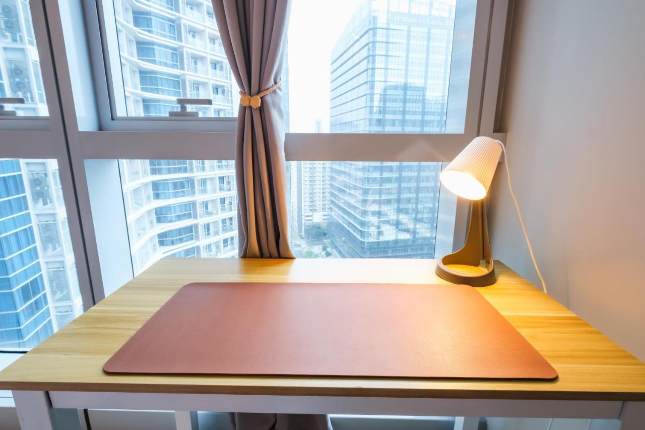 Apartment Spacious 2br In Bgc With Workspace & Washer