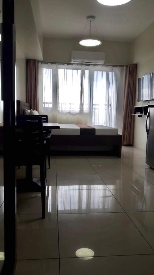Unit At The Breeze Apartment