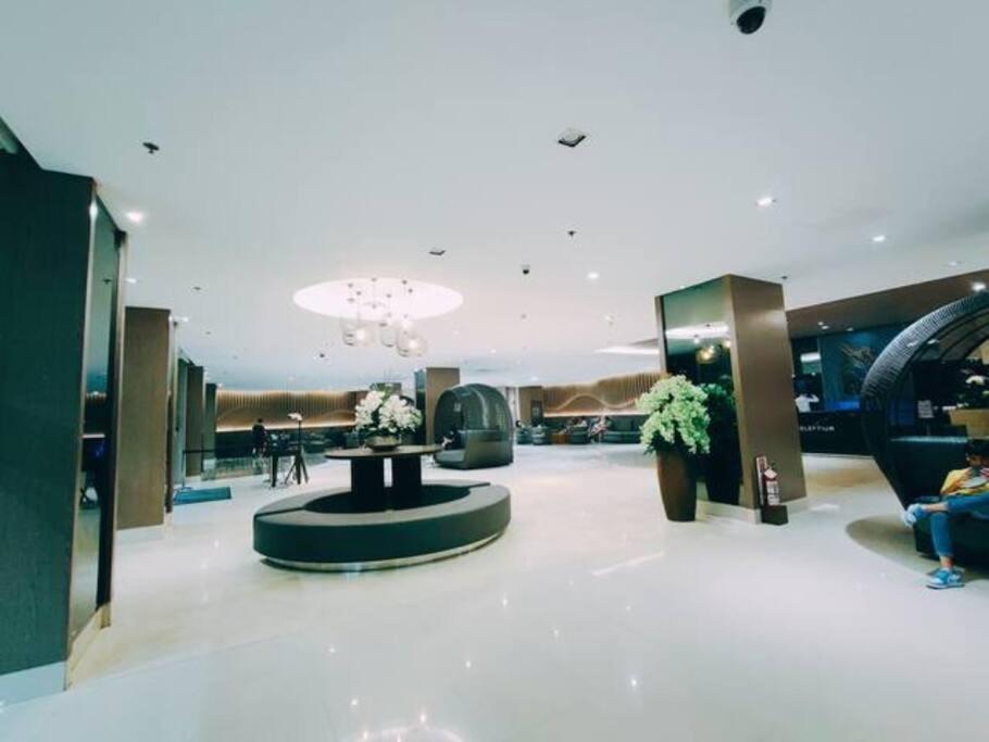 Moa Pasay 1148 Transient Staycation Near Airport Apartment *