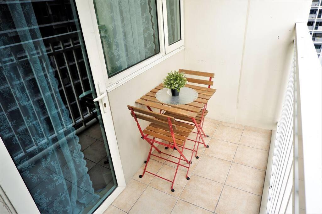 Apartment Moa Pasay 957 Budgetfriendly Staycation Near Smx Moa Manila
