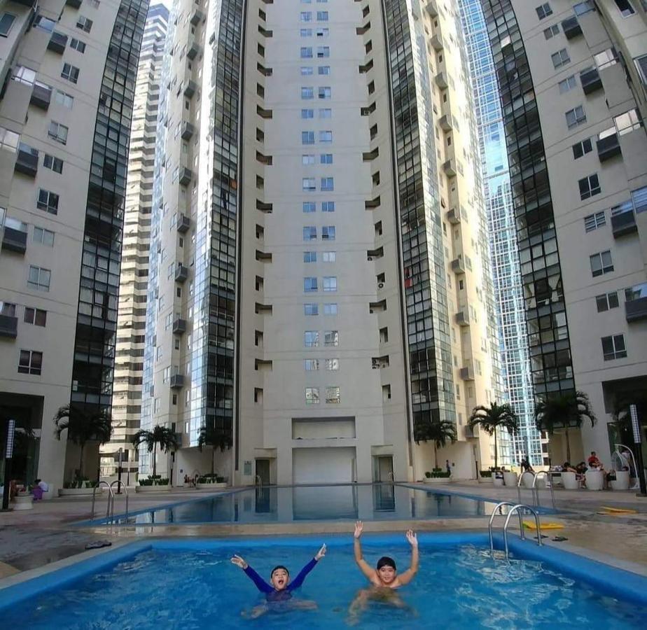 Apartment L1 Twin Bed Staycation In Bonifacio Global