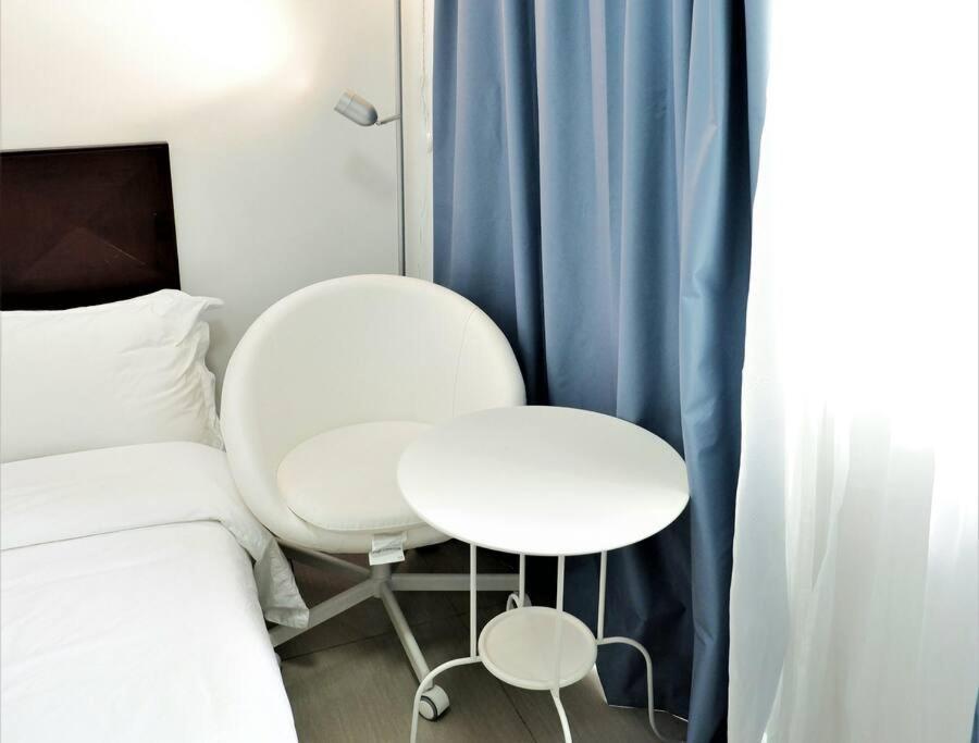 Moa Pasay 957 Budgetfriendly Staycation Near Smx Moa *