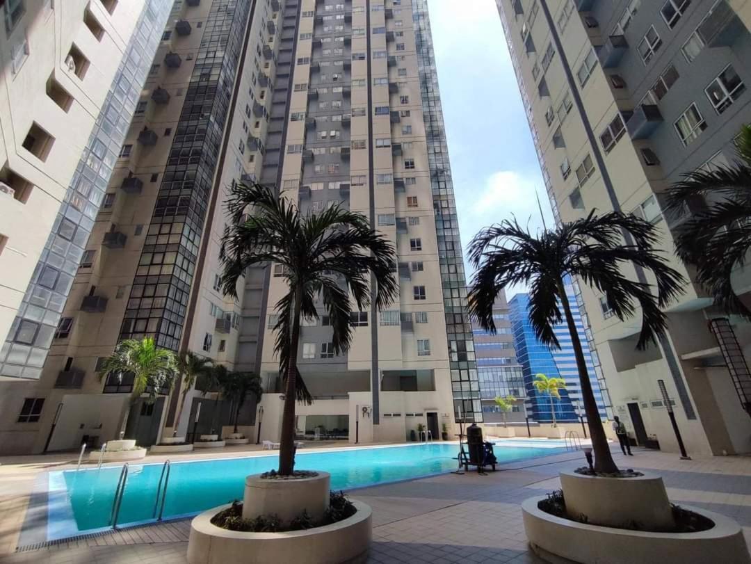 Apartment L1 Twin Bed Staycation In Bonifacio Global