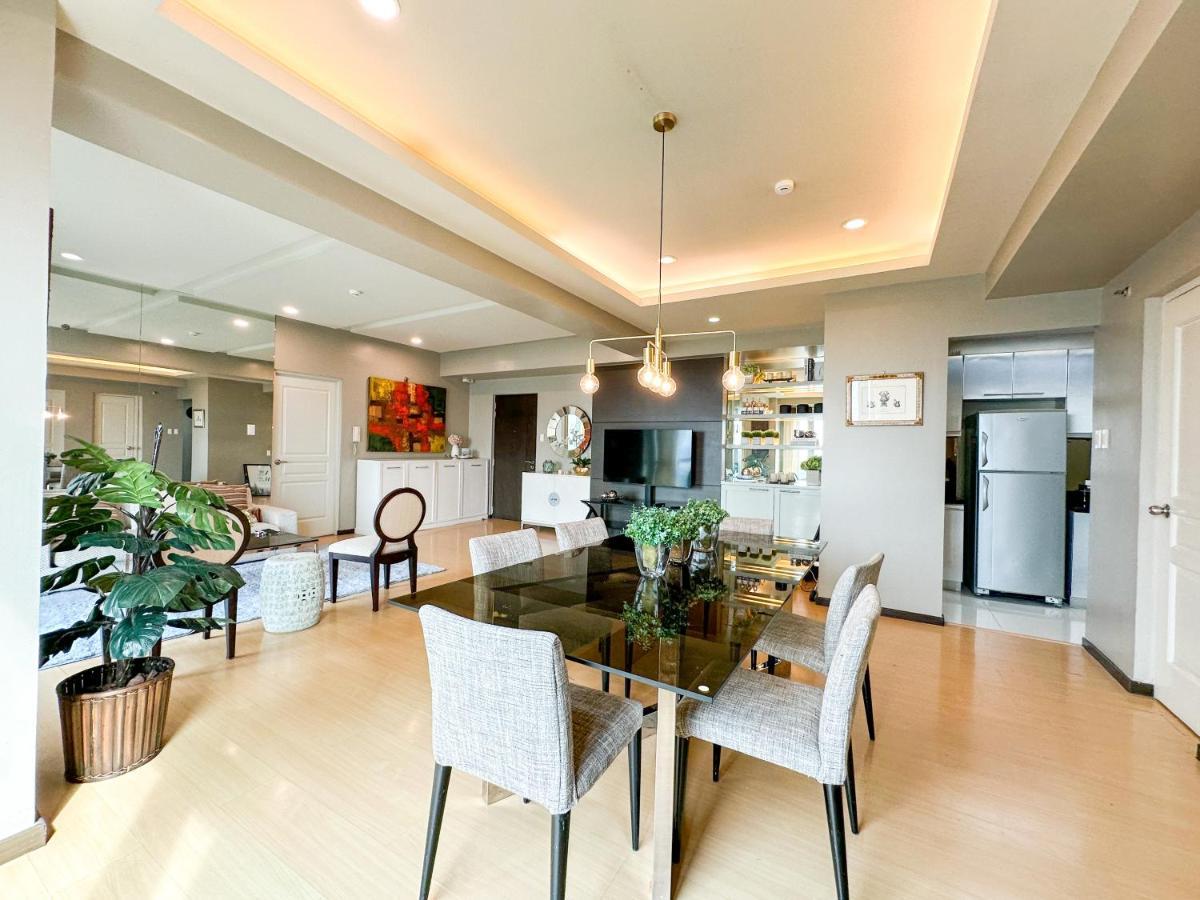 Apartment Avant Spacious Sanctuary With The View In Bgc *