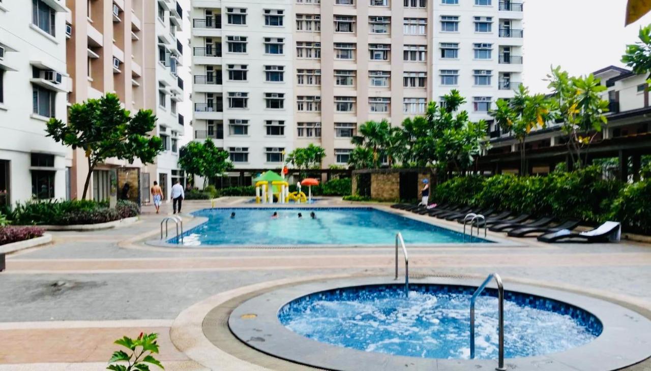 One Bedroom With Stunning Views On 38th Floor In Eastwood Metro * Manila