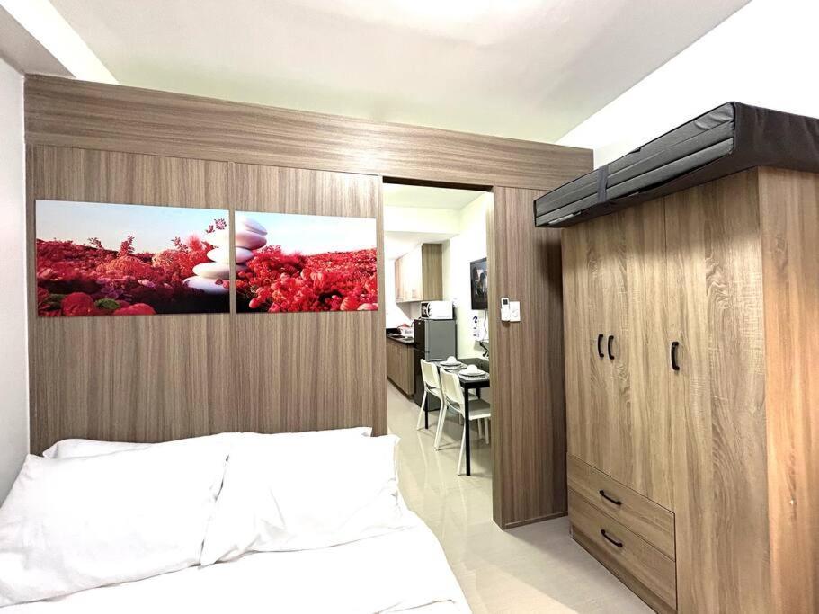 Moa Pasay 1478 Elegant Staycation Near Okada Cod