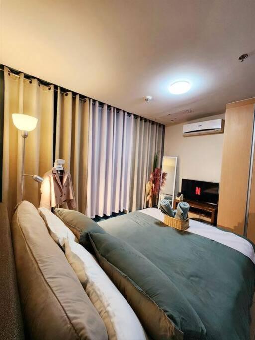 Apartment Vibrant Urban Getaway In Bgc *