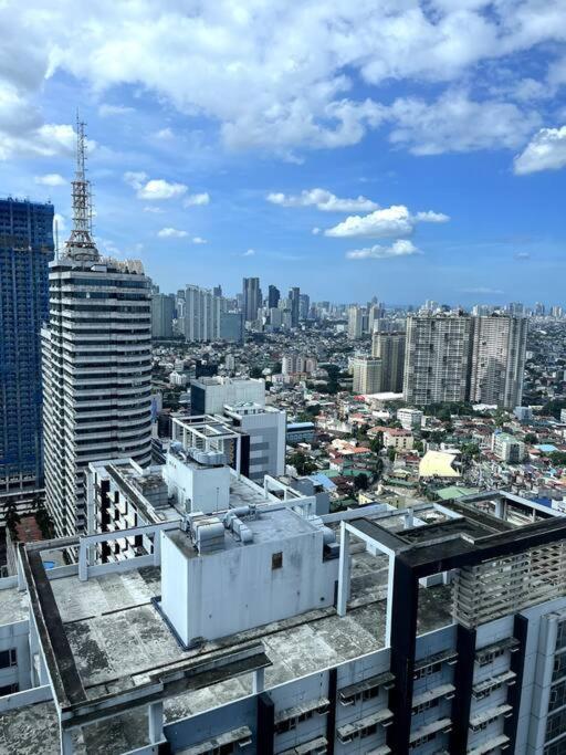 Cozy Unit At Fame Metro Apartment