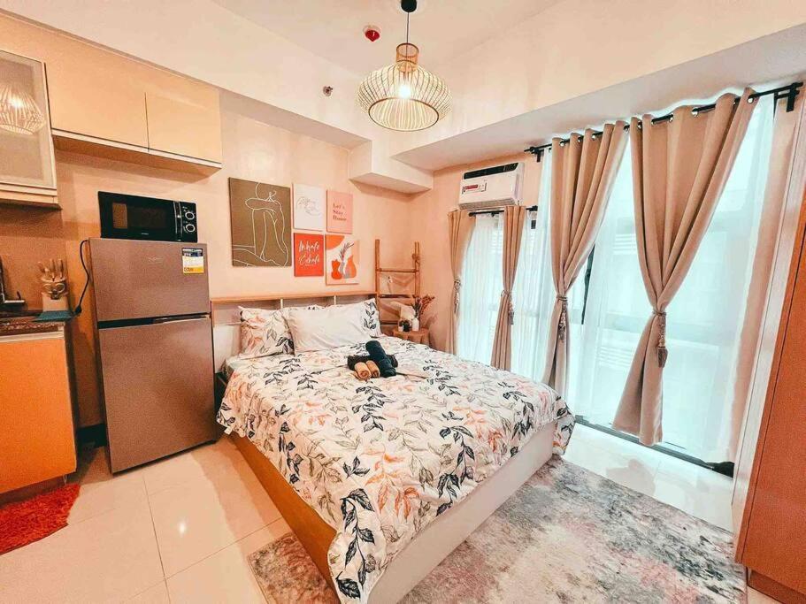 Apartment Unit Viceroy Residences Mckinley Hill Cd22b *
