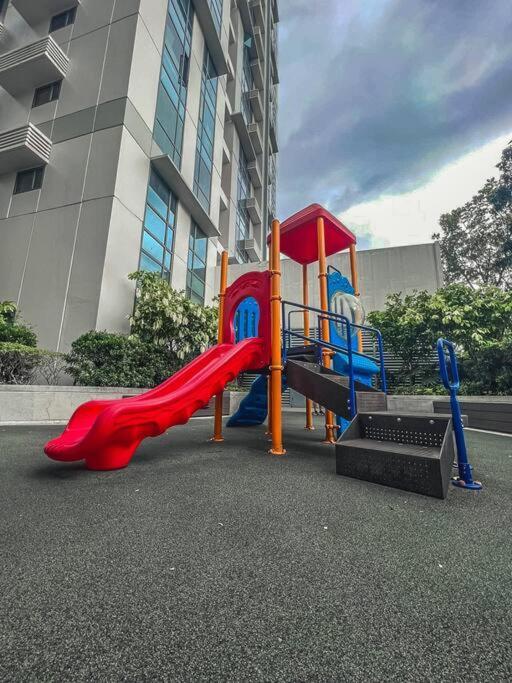 Unit Viceroy Residences Mckinley Hill Cd22b