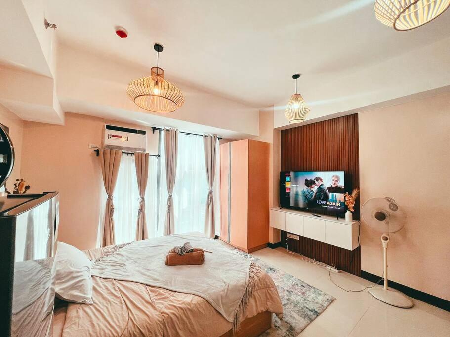 Unit Viceroy Residences Mckinley Hill Cd22b Manila