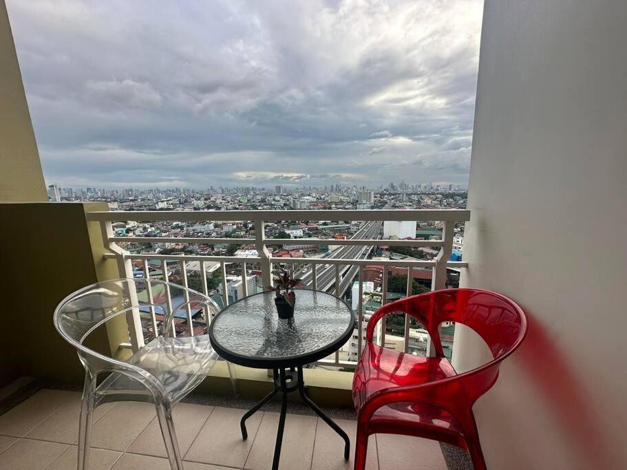 Le Vista De Mamas Staycation. Apartment Manila