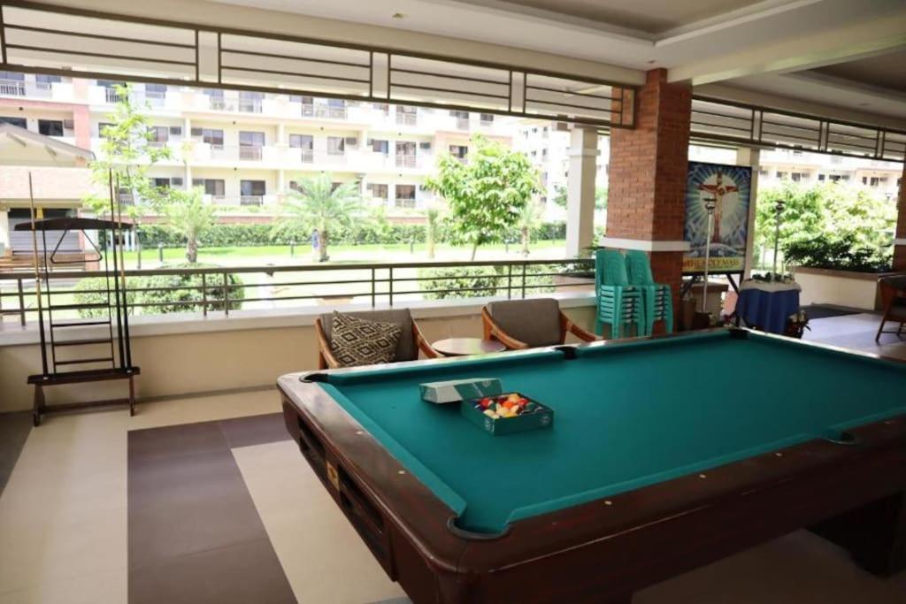 Rent A Comfy Ambience 2br Apartment Manila