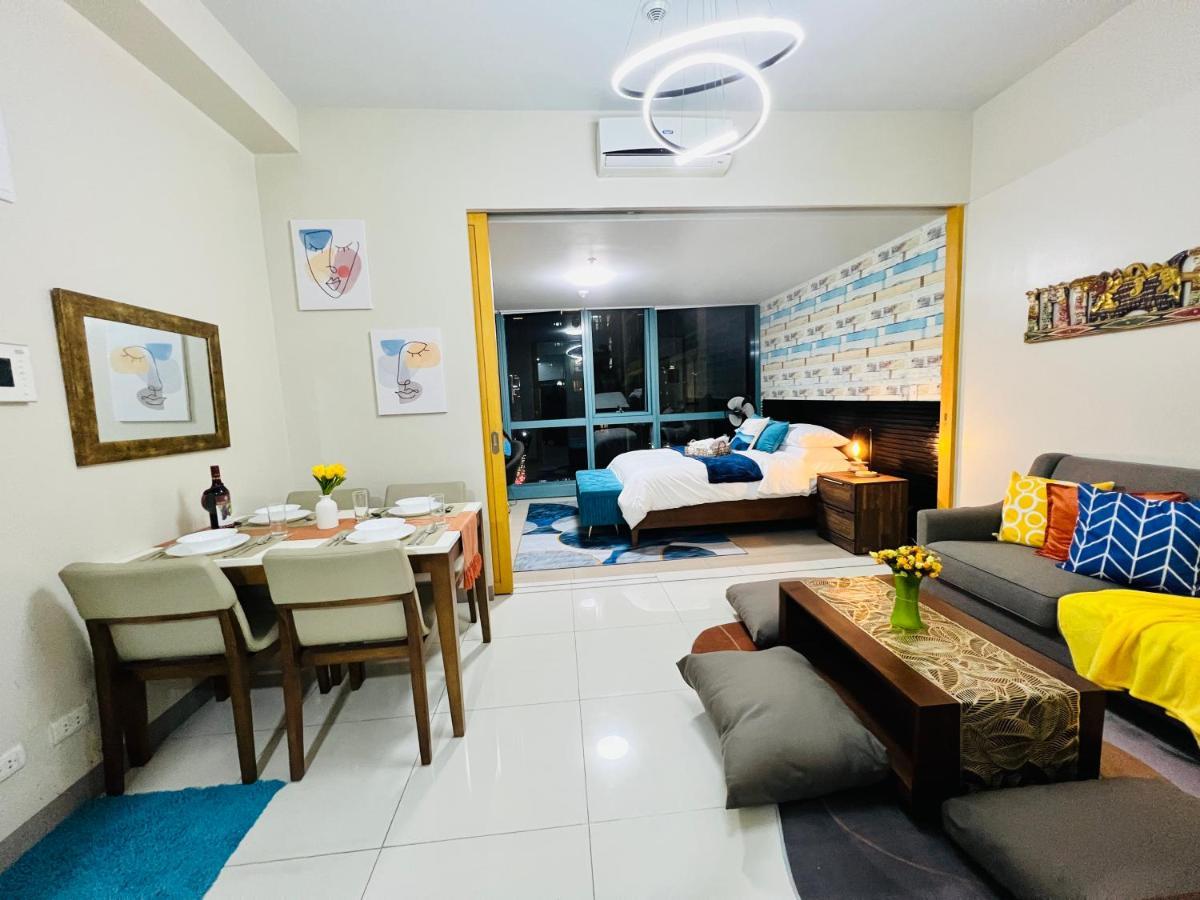 Bgc Luxury - Pool, Wi-fi, View - 17 Apartamento Manila
