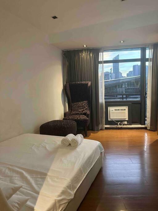 Gramercy Residences 1 Bedroom With Balcony Facing Garden Lower Floor *