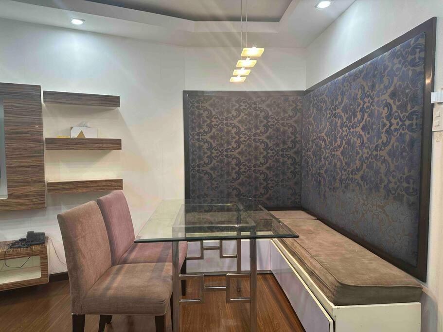 Gramercy Residences 1 Bedroom With Balcony Facing Garden Lower Floor * Manila