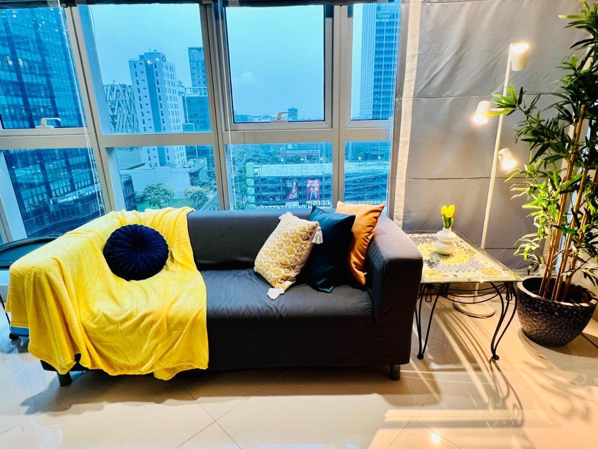 Bgc Luxury - Balcony, Pool, Wi-fi, View - 8 * Manila