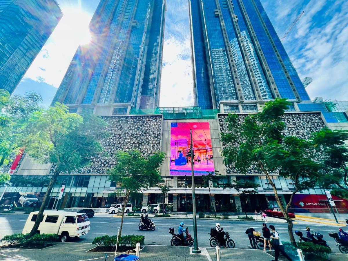Bgc Luxury - Balcony, Pool, Wi-fi, View - 25 Manila