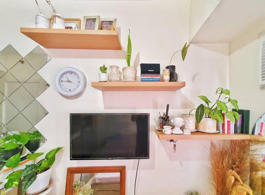 Netflix & Chill At A Cozy Place *