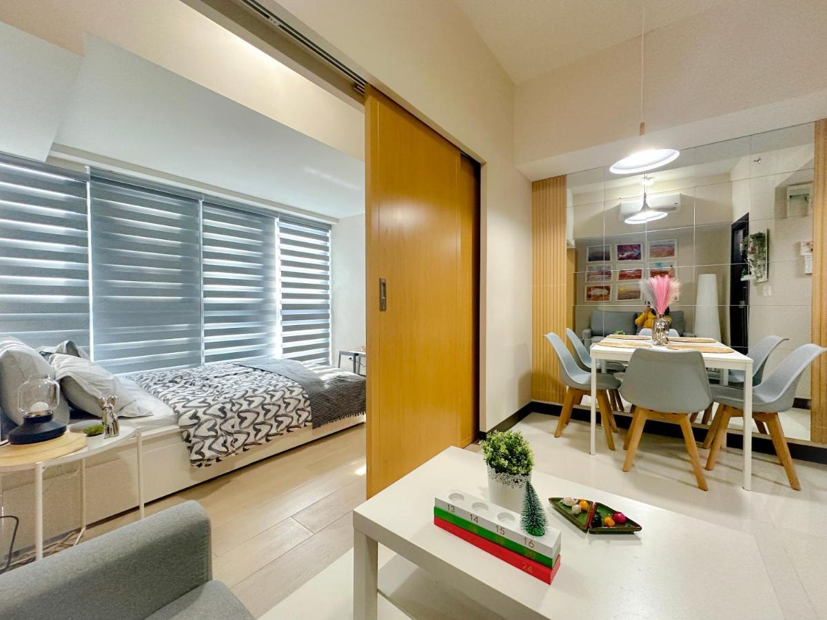 Apartment 1br Bgc Uptown Modern Netflix 200mb Wifi Manila