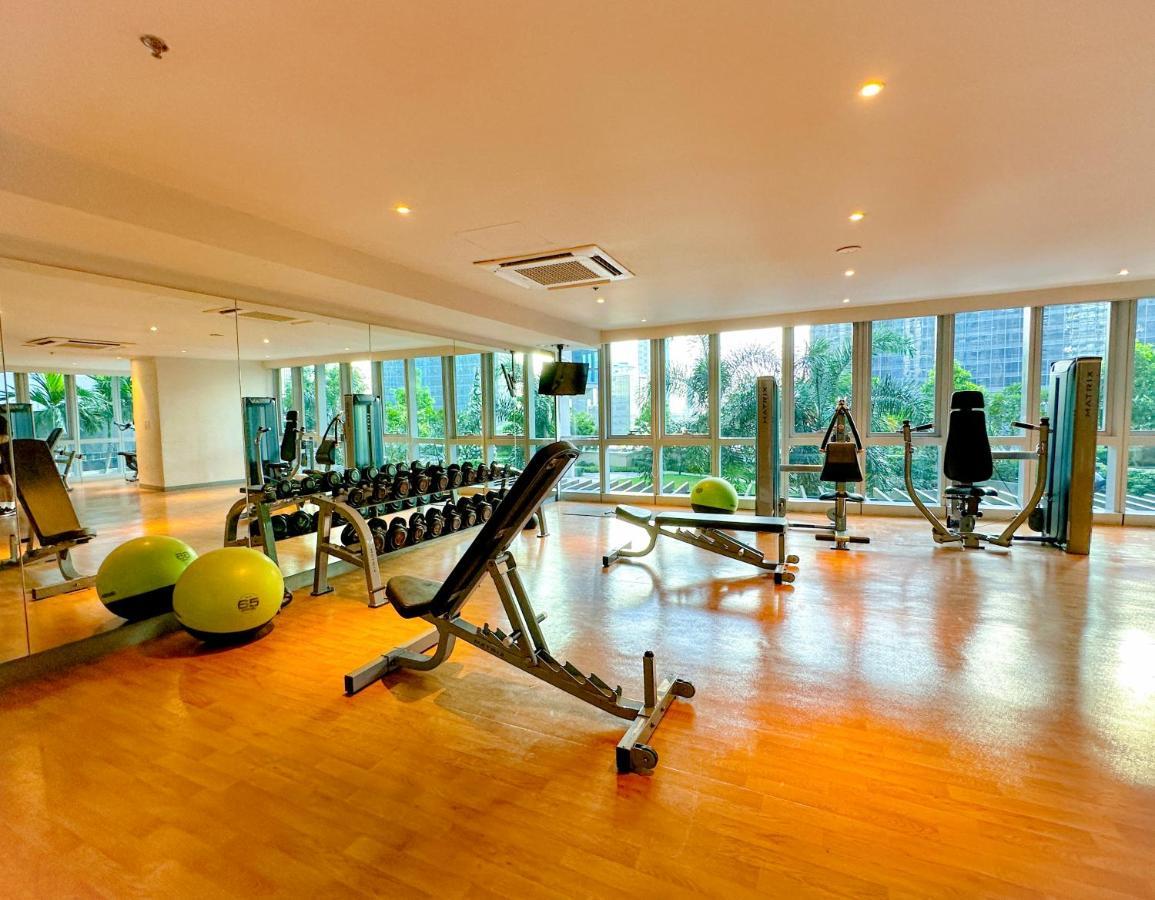 1br Bgc Uptown Modern Netflix 200mb Wifi Apartment *