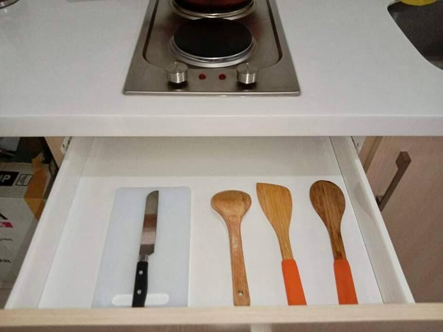 Apartment Feby Staycation *