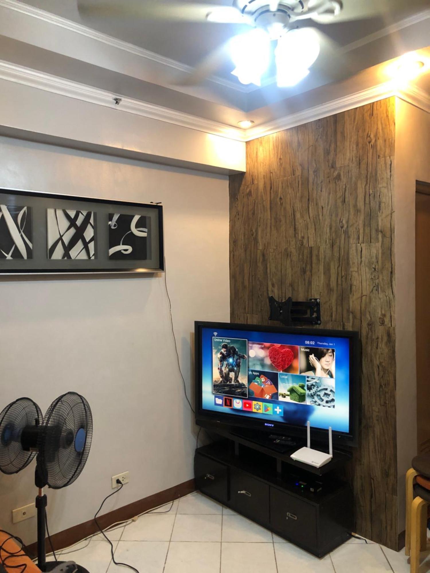 2 Separate Units, 1br On 23rd Flr And 3br Penthouse On 41st Flr In Manila, Near Slec,us Embassy, Mall And Parks With Excellent View Apartment
