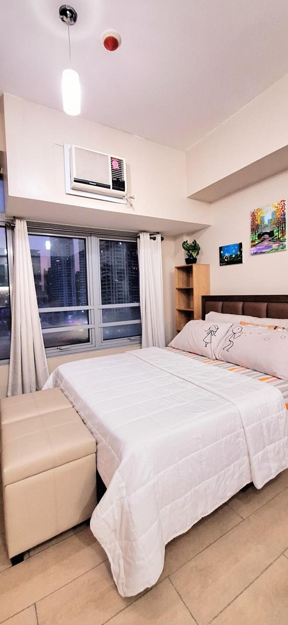 Eastwood Legrand 3 Cozy & Modern Type * Manila