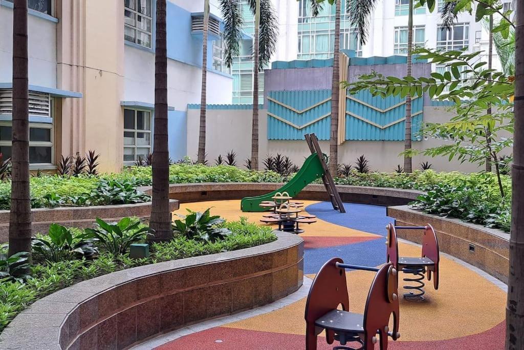 Cozy Near Naia Terminal 3 Apartment