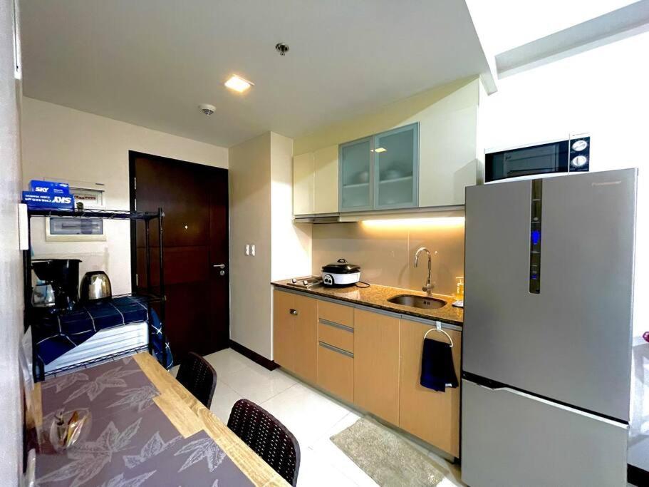 Cozy Near Naia Terminal 3 Apartment Manila