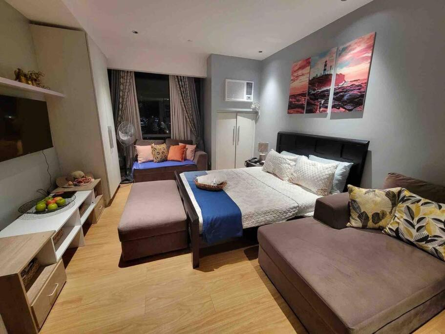 Bright Comfy W/wifi Near Makati/manila/philippines * Manila