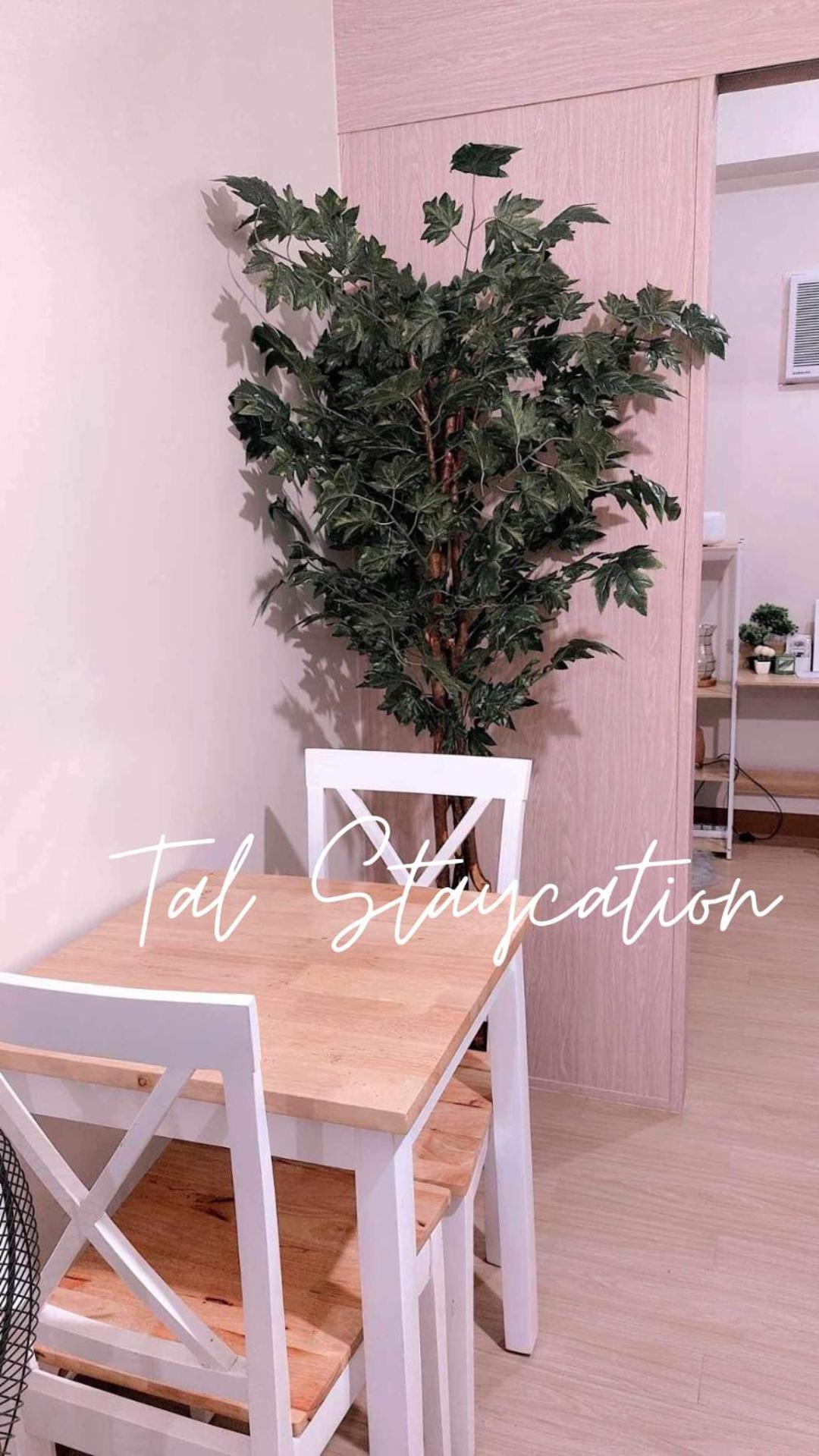 Tal Staycation 1 Bedroom 1 Bathroom & Kitchen ,neflix,up To 300 To 400 Mbps High Speed Internet Cozy,spacious,accessible New Unit At Smdc Trees Quezon
