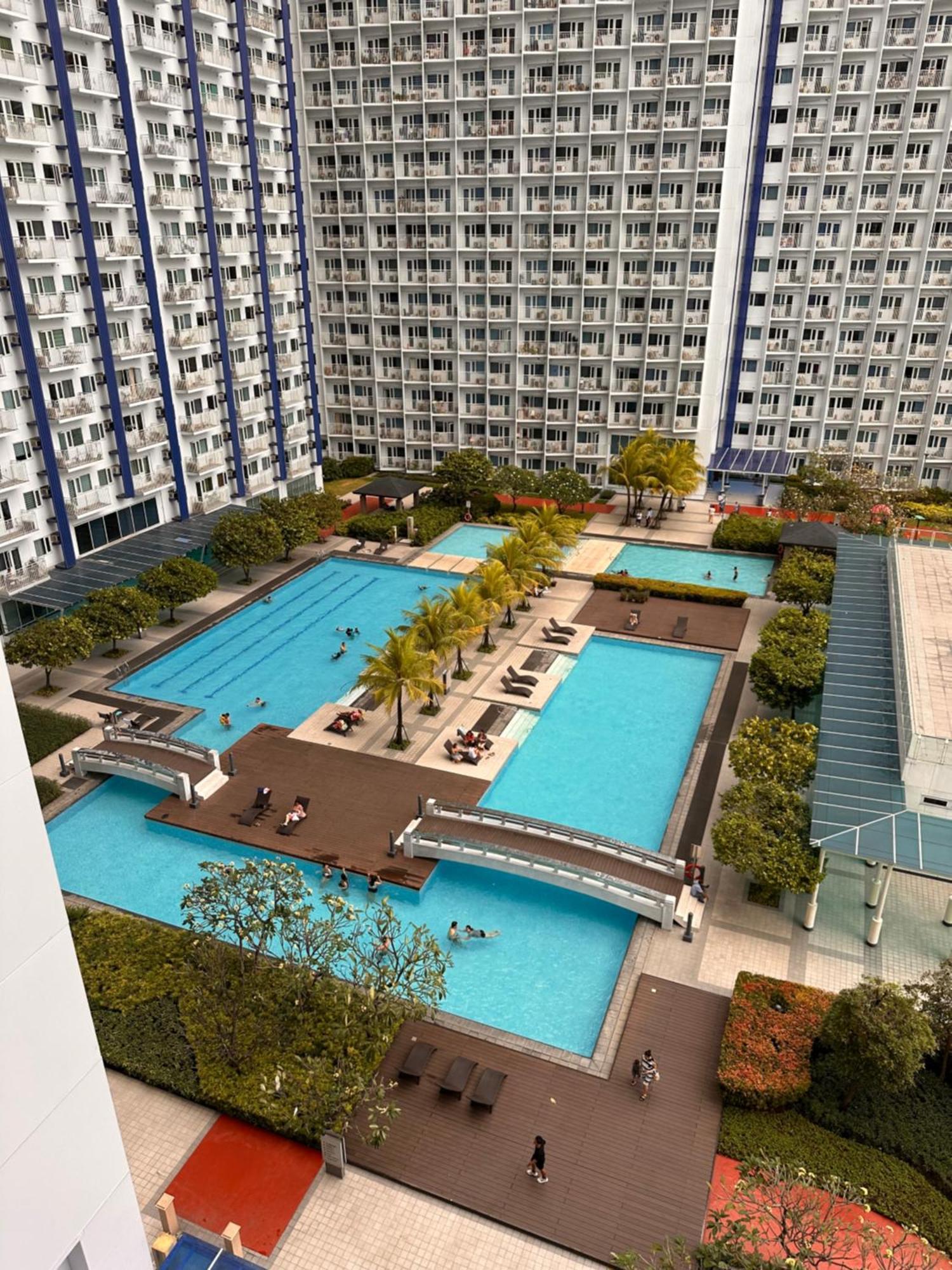 Apartment Makati Sm Jazz Staycation With Balcony *
