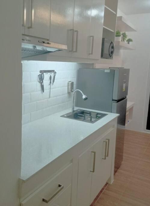 Quezon Victoria Sports Tower Apartment