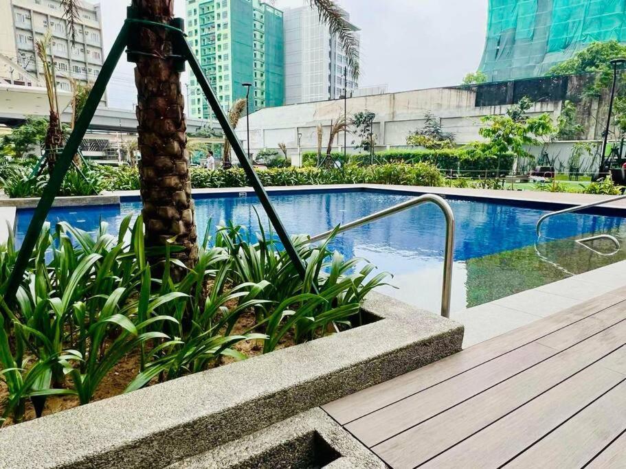 Free Parking 2b/r @infina Tower *