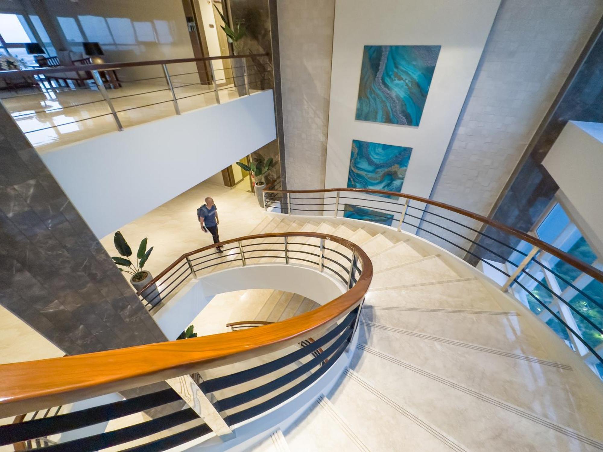 Apartment Gemstonebr In Smdc Coast Residences