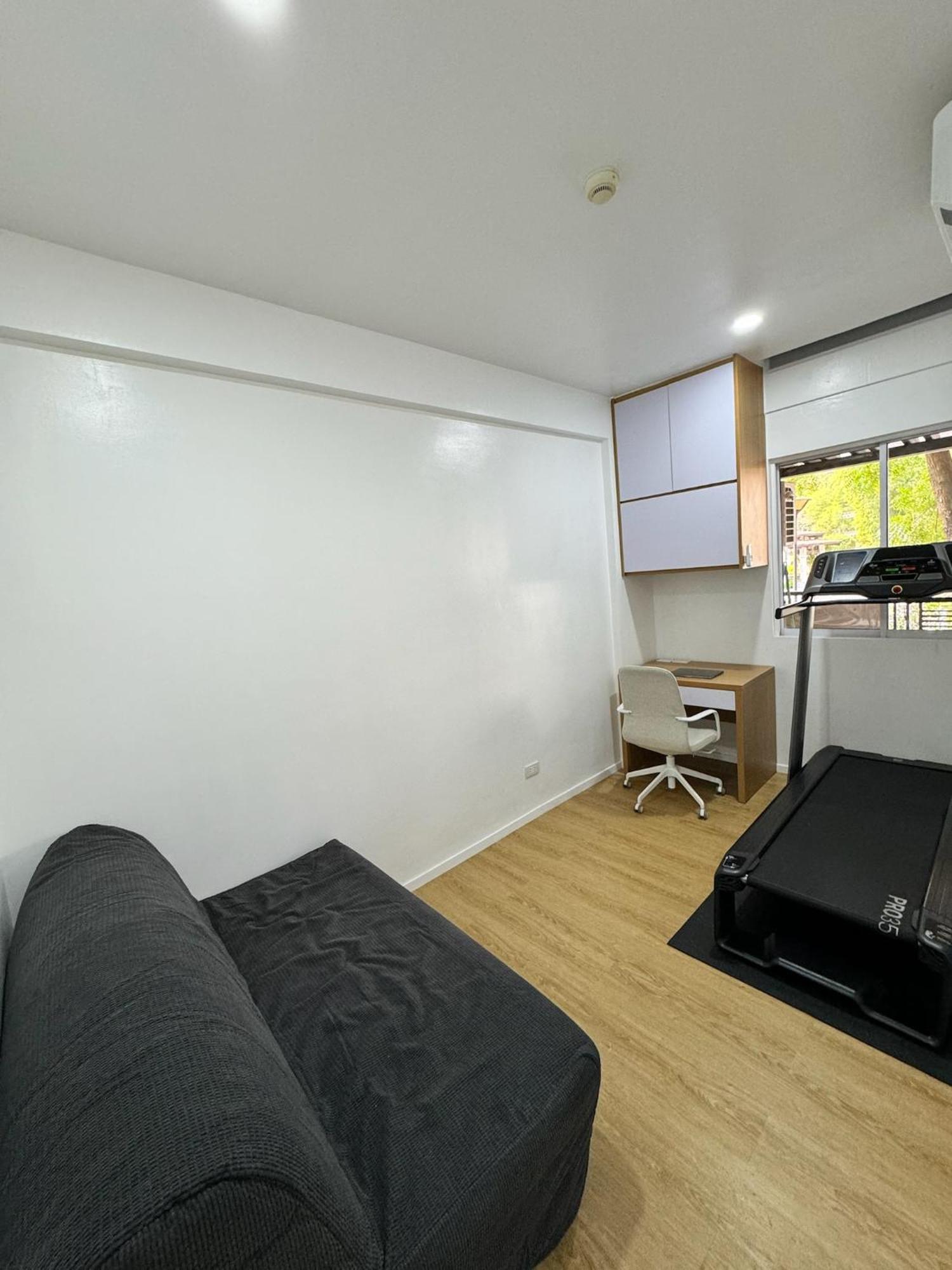 Stylish Staycation Near Bgc W/ Cinema *